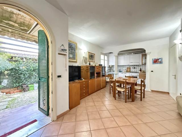 Casa in vendita a Puliche, Massa