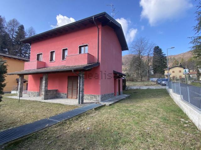 Casa in vendita a Alta Valle Intelvi, Lanzo D'intelvi