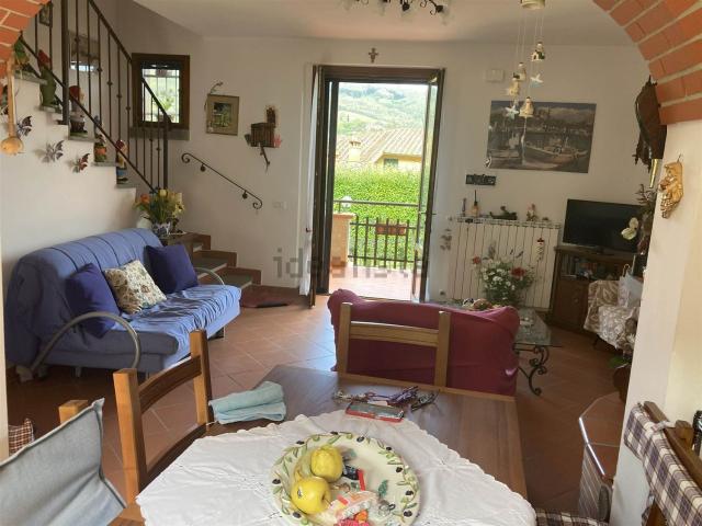 Casa in vendita a Pratovecchio Stia, Stia