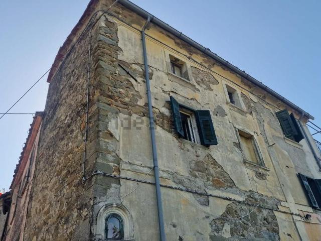 Casa in vendita a Certardola-Motta, Fivizzano