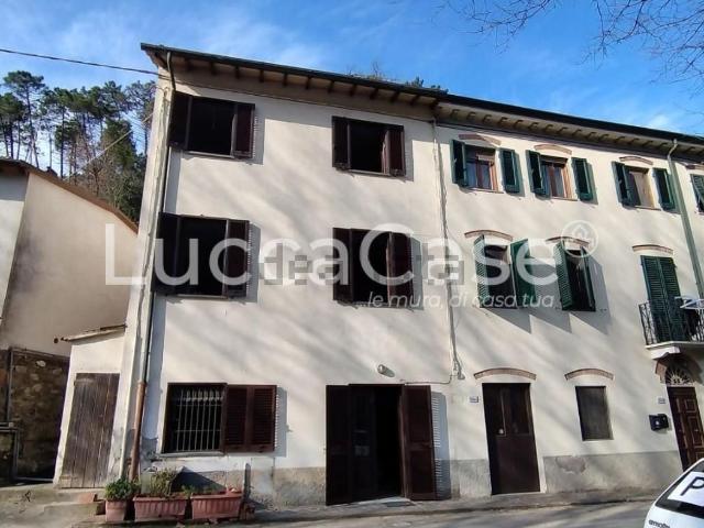 Casa in vendita a Bagni Di Lucca Ponte, Toscana