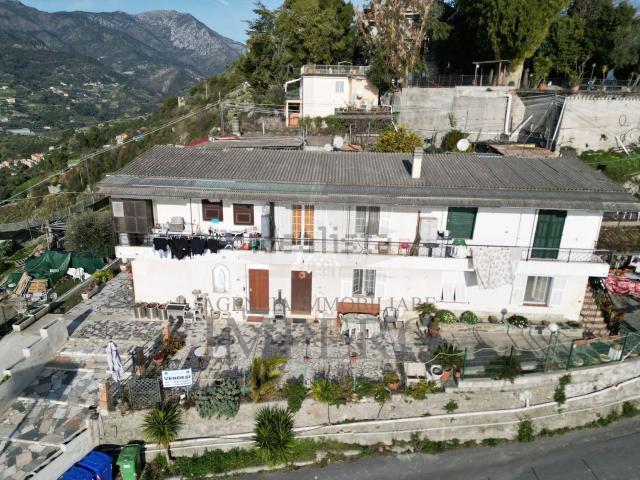 Casa in vendita a Ventimiglia, Liguria