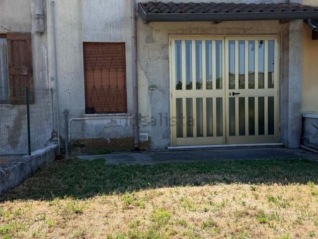 Casa in vendita a Bovolone, Veneto
