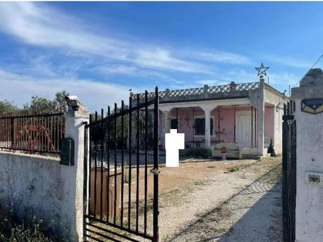 Casa in vendita a Sava, Taranto