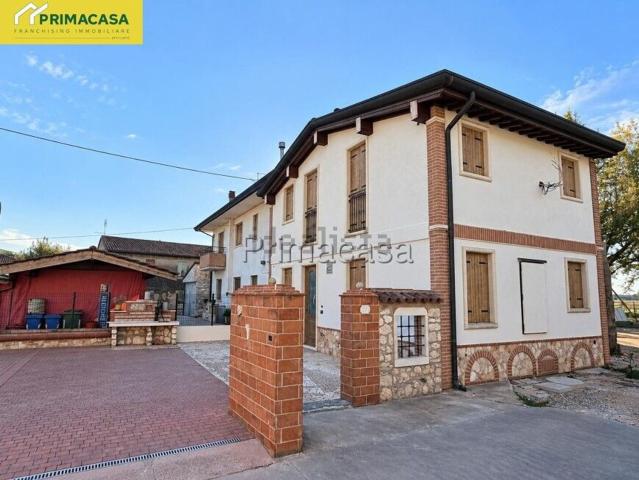 Casa in vendita a Veronella, Verona