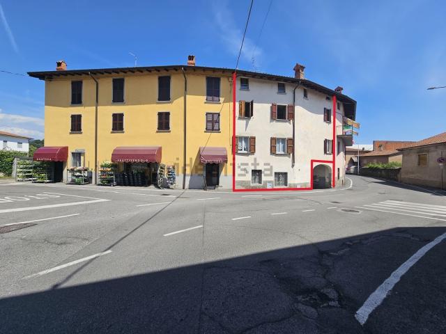 Casa in vendita a Paladina, Lombardia