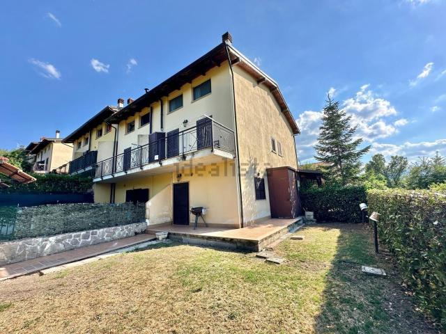Casa in vendita a Vinchiaturo, Molise