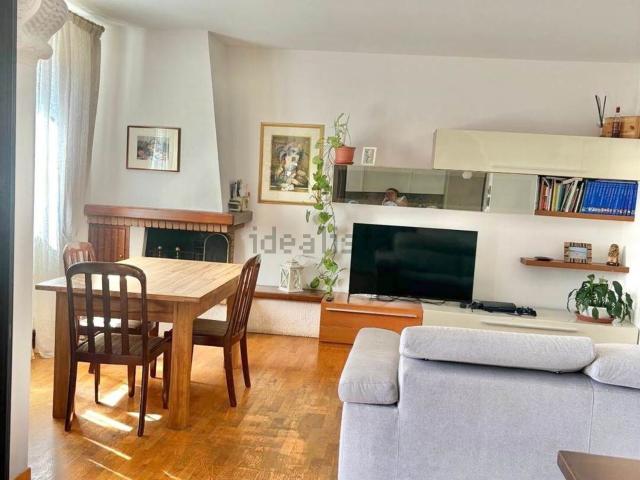 Casa in vendita a Gadana, Urbino