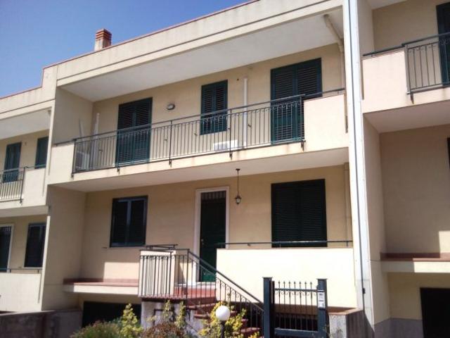 Villa Indipendente in vendita a Loreto, Acireale