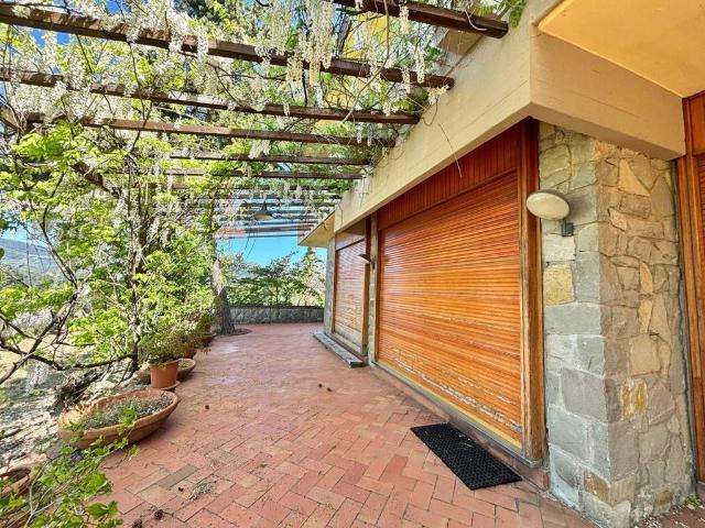 Villa Schiera in vendita a Quartiere 2, Firenze
