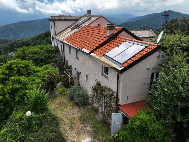 Villa Schiera in vendita a Rusca, Albisola Capo