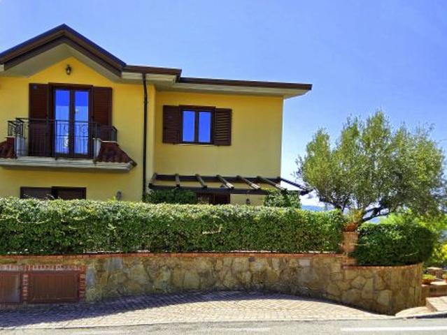 Villa Indipendente in vendita a Prignano Cilento, Salerno