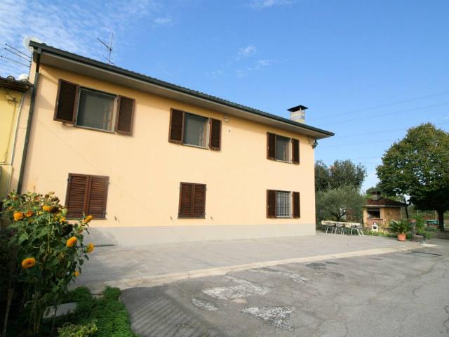 Villa Indipendente in vendita a Altopascio, Toscana
