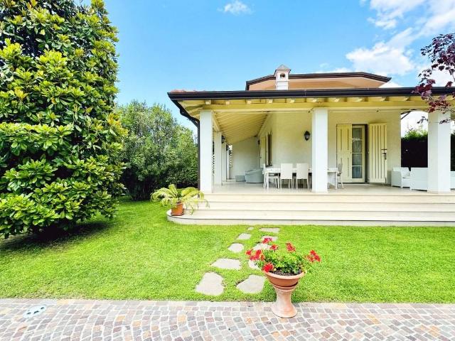 Appartamento in affitto a Vittoria Apuana, Forte Dei Marmi