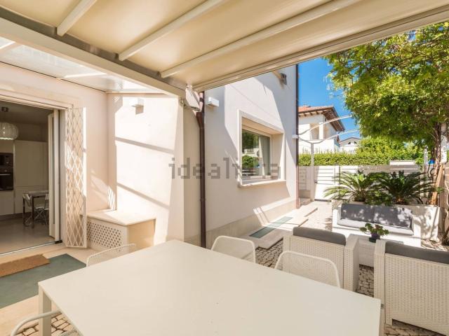 Casa in affitto a Roma Imperiale, Forte Dei Marmi