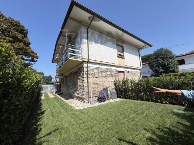 Casa in affitto a Lido di Camaiore, Camaiore