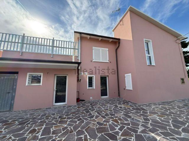 Casa in affitto a Pontemurello, Marche