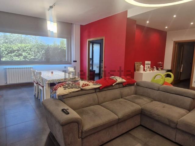 Casa in affitto a Motta Sant'anastasia, Sicilia