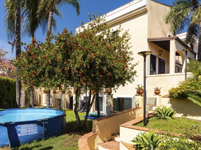 Casa in affitto a Acireale, Sicilia