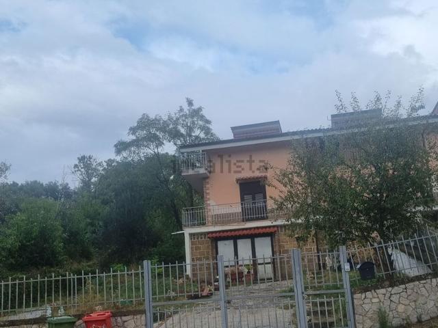 Casa in affitto a San Potito Ultra, Campania