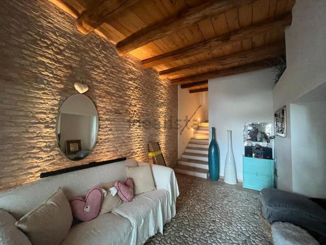 Casa in affitto a Unione dei comuni Valli del Reno, Lavino e Samoggia, Zola Predosa