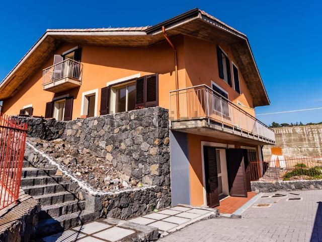 Casa in affitto a San Giovanni La Punta, Sicilia