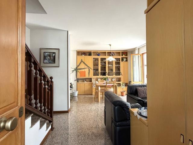 Villa Indipendente in vendita a Monticelli, Marche