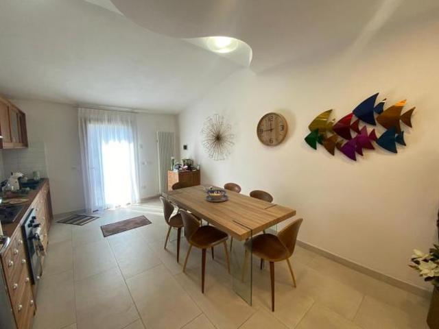 Villa Indipendente in vendita a Cascina, Toscana