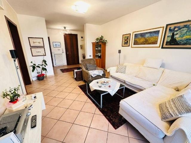 Villa Indipendente in vendita a San Donato, Cascina