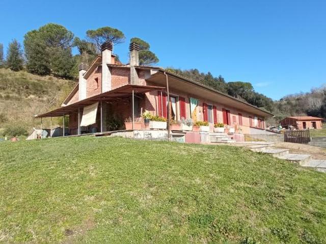 Villa Indipendente in vendita a Legoli, Toscana