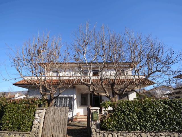 Villa Indipendente in vendita a Montignoso, Toscana