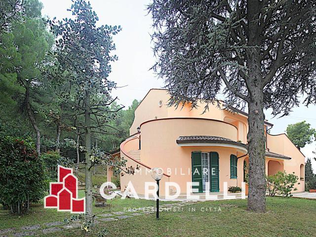 Villa Indipendente in vendita a Mori, Marche