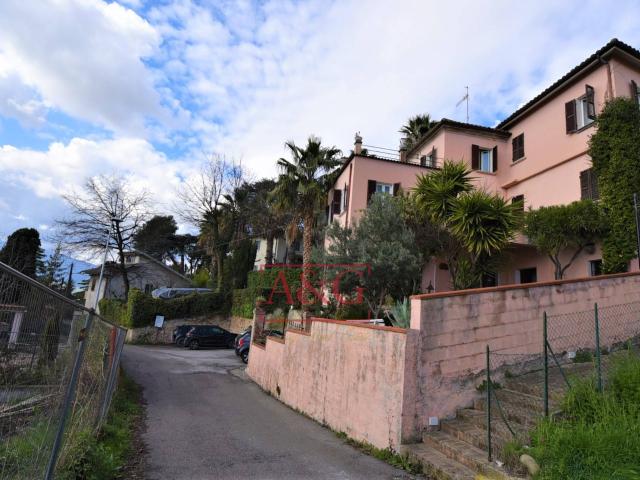 Villa Indipendente in vendita a Marche, Ascoli Piceno
