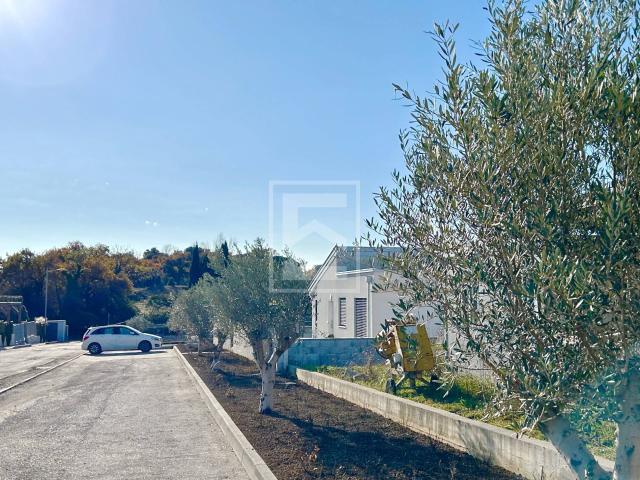 Villa Indipendente in vendita a San Pietro, Desenzano Del Garda