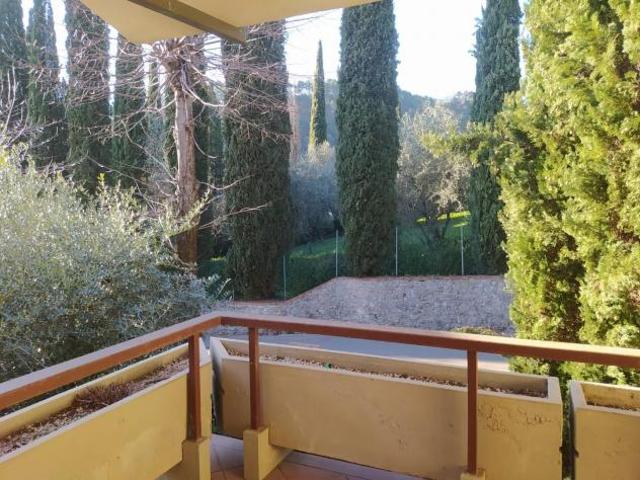 Villa Indipendente in vendita a Montecatini Terme, Toscana