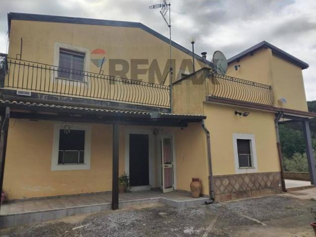 Villa Indipendente in vendita a Piazza, Sicilia