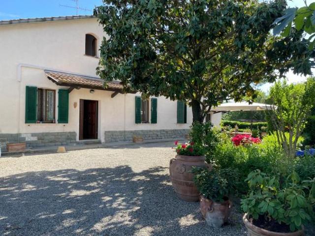 Villa Indipendente in vendita a Lecchi, Toscana