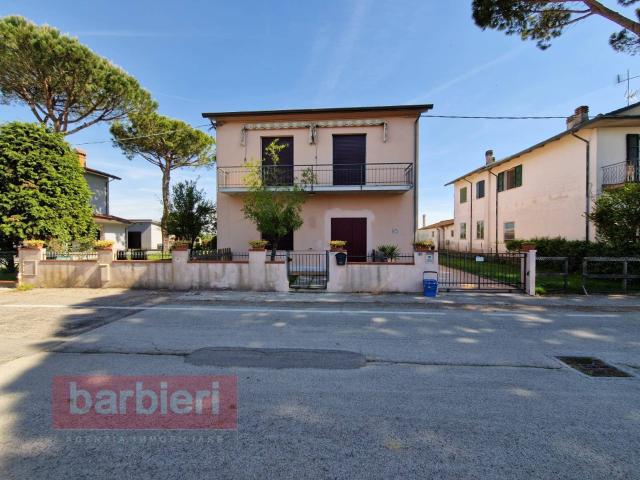 Villa Indipendente in vendita a Ravenna, Reggio Emilia