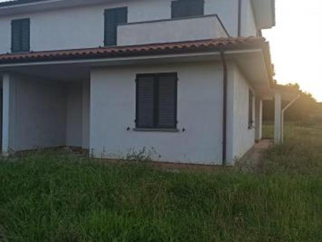 Villa Indipendente in vendita a Montecarlo, Toscana