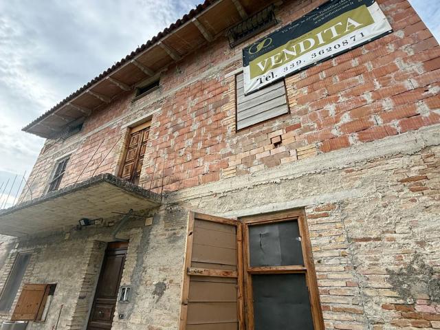 Villa Indipendente in vendita a Marche, Macerata
