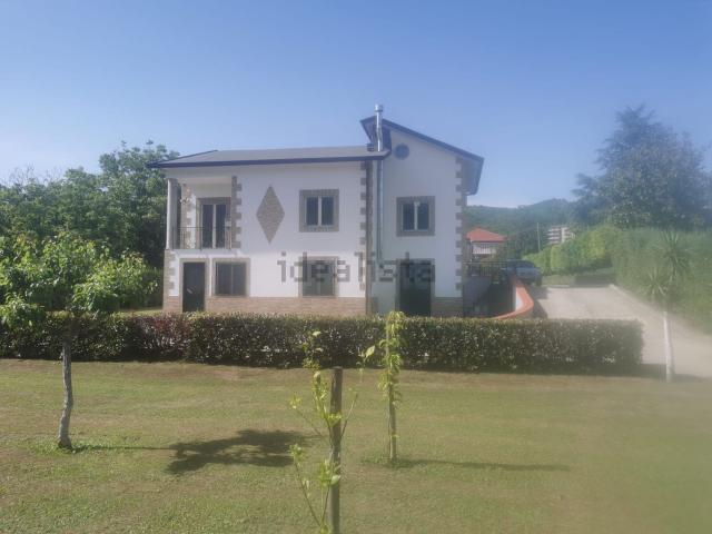 Casa in vendita a Mercato San Severino, Campania