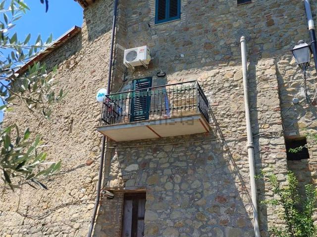 Casa in vendita a Gualdo Cattaneo, Umbria