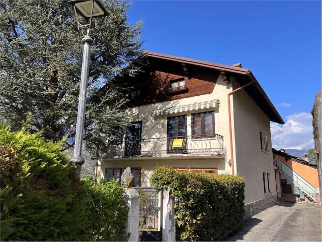 Casa in vendita a Saint Marcel, Aosta