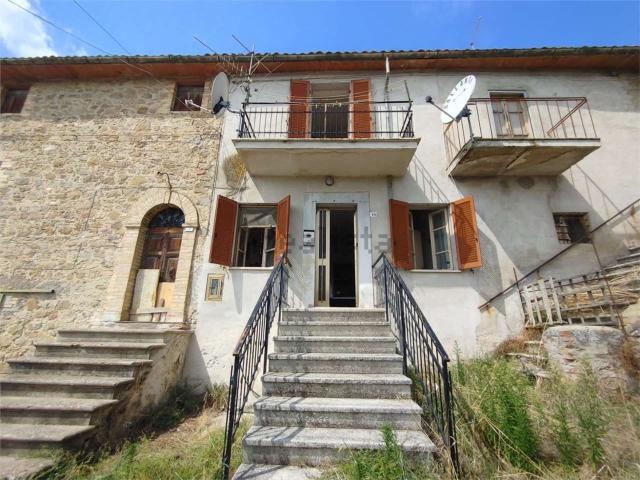 Casa in vendita a Gualdo Cattaneo, Umbria