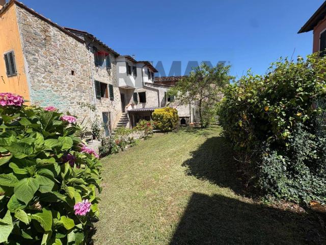 Casa in vendita a Unione dei comuni Media Valle del Serchio, Ponte A Serraglio
