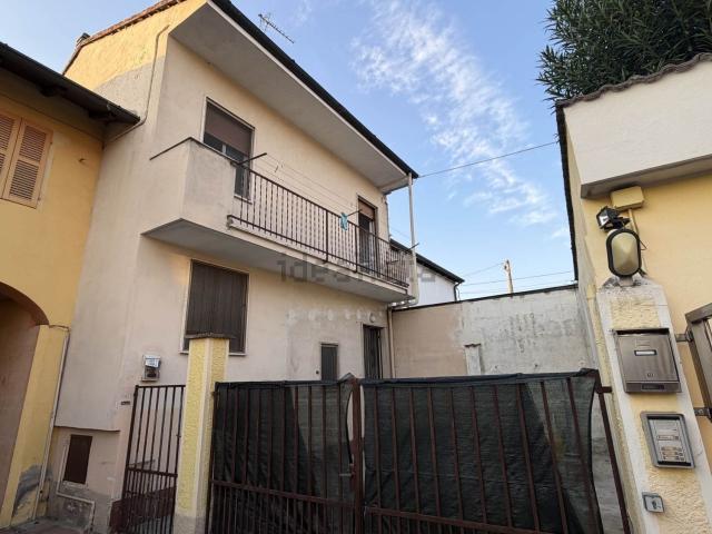 Casa in vendita a Gravellona Lomellina, Pavia