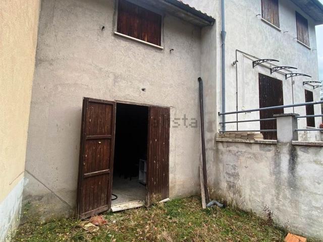 Casa in vendita a Marche, Macerata