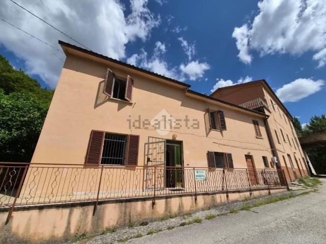Casa in vendita a Gubbio, Umbria
