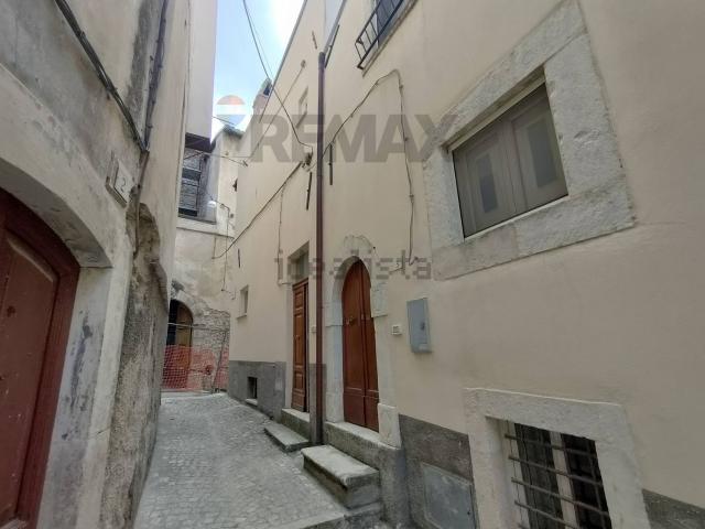 Casa in vendita a Ofena, L'Aquila