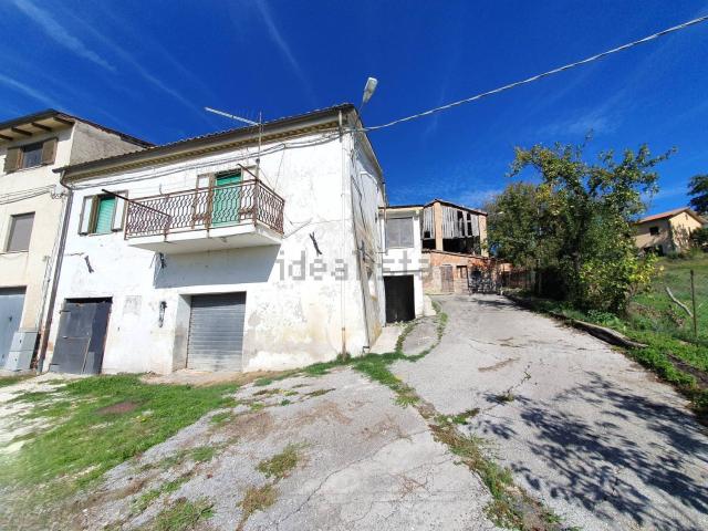 Casa in vendita a Moscano, Fabriano